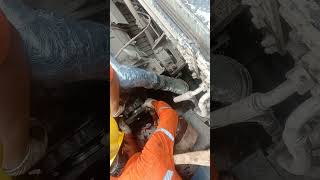 Fokus Pasang Joint Propeller Shaft Truk Raksasa Tambang HD785 #shorts