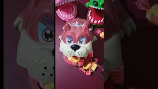 AMAZING BULLDOG MUKBANG ORANGE FRUTOS CANDY #asmr #toys #subscribe #candy #shorts