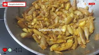 Sirudhaniya Kanji,Mookirattai Soup,Dry fruit juice,Curd rice,Brinjal poriyal,Lady's finger fry