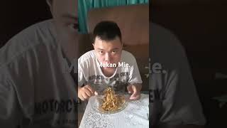 Andy Balala Makan Mie Goreng Spesial. Enaknya. #miegoreng #shortsvideo