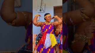 This Is How The Asante Queens Dress & Dance Adowa