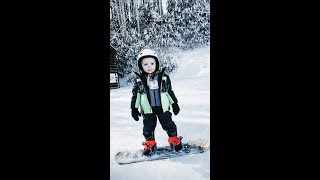 2 year old SNOWBOARDER!! #kidsplayhouse #kidvlogger #suprisetoys #snowboarding