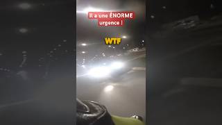 Il a une ÉNORME urgence ! 😳 #shorts #urgence #voiture #moto #motard