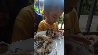 Makan Oyster Bakar