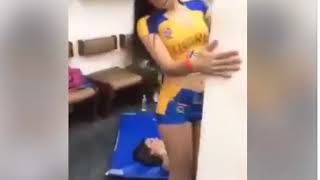 Sexy baile de porristas de Tigres