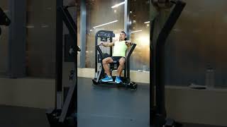 Chest Press Machine 2