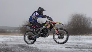 ВЛОГ МИША КУПИЛ НОВЫЙ МОТИК СЕБЕ | ПОКАТУШКИ НА МИНСКЕ И HONDA CRF250R | ЛЮТЫЙ ПРОХВАТ | ПЕРВЫЙ СНЕГ