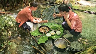 My first meal with my sister at the new farm - Lý Thị Hoa