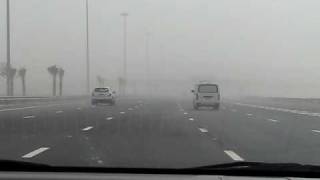 Duststorm Abu Dhabi-Dubai Highway 4 Feb 10.AVI