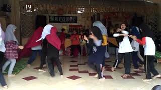 Latihan Drama Kaulinan Urang Lembur (Dramakaulem) pada Pasanggiri Drama Kaulem Taman Budaya Bandung