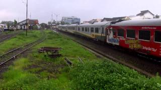 KA. 6 ARGO WILIS masuk Stasiun Yogyakarta