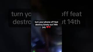 Pinkpantheress posted a snippet featuring Destroy Lonely titled “turn off the phone”