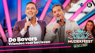 De Bevers - Vrienden voor het leven (LIVE) • Muziekfeest op het Plein 2024 // Sterren NL