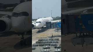 How airplane stop #fypシ゚viral #travel #africa #airport #airplane