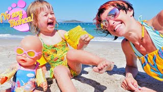 🏖️ Día de Playa con Bianca y sus Juguetes | Videos Divertidos de Muñecas para Niñas