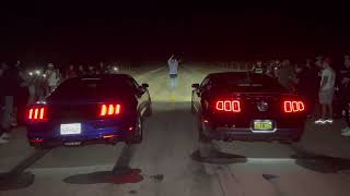 Street Racing Shelby GT500 Nearly Crashes // Dig Racing // NA vs Boost // S197 vs S550