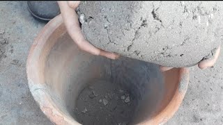 White stoney sand dry crumbling in Claypot is just super bombastic