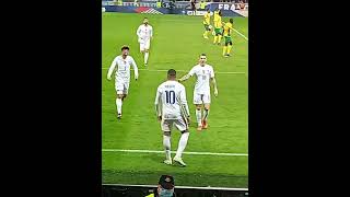 Mbappé fête son but devant moi (célébration)#mbappe #football #real