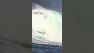 BIGGEST WAVE EVER PADDLED AT JAWS? #surfing #shorts