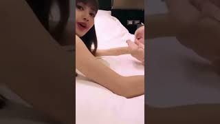 Lisa was playing with baby #viral #shorts #lisa #blackpink