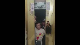 I will save you my love #funnymoments #shorts #elevator #elevatorff