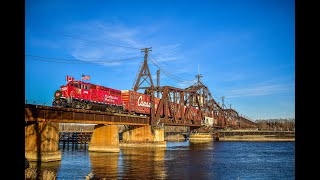 CP Christmas Train Across Illinois and Iowa