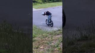 Bmxer eats fly