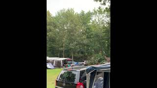 Autoweg door camping Wedderbergen, Groningen