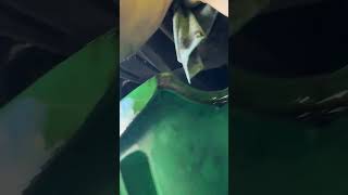 POV: Oil change on Jeep Cherokee 2.4l #music #love #oilchange #mechanic