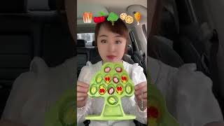 Eat emoticons,eat  you bite by bite,the co-pilot eats snacks#food#shortvideo#Eatemoticns