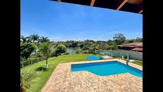 Chácara à Venda no Condomínio Mosteiro de Itaici com um lindo lago no Fundos - Indaiatuba - SP.