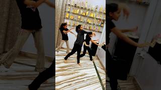 Sharara || 💃 #sharara #shorts #shortvideo #dance #trending #viral #ytshorts #tarusharmadance #reels