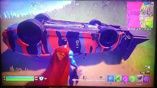 Destruye Barreras Viales usando el Atrapavacas o el Autobús de Combate! FORTNITE