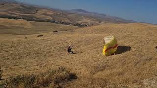 #paragliding : funny take off fail in strong wind