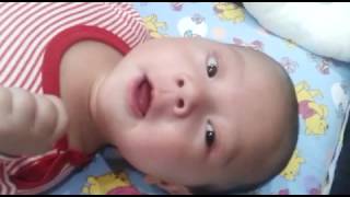 Singing 2 month baby Ребенок 2 месяца поет