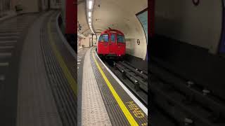 Bakerloo Line departing Waterloo 24/07/2021 (1972 stock)