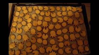 Pac-Man Cheese Crackers