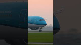 KLM Boeing 787-10 Dreamliner early morning landing at Schiphol  #planespotting #aviation #ytshorts