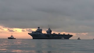 HMS Queen Elizabeth enters Portsmouth for the first time