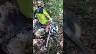 sofreu mas passa bem! #roia #braap#trilheirosdobrasil #2rodas#crf#shortvideo #xre300#crf230#viral