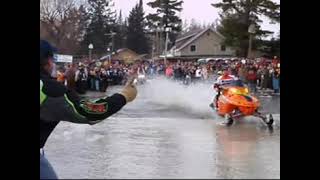 Pickerel Lake jump in and water skipping 2009