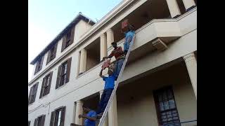 Cape Town Construction Site How to heave up roof tiles