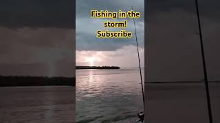 Storm fishing! Subscribe..#subscribe #fishing #stormfishing #sharkfishing #fyp #trending #viral