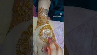 #shortsvideo #ytshorts #trending #hennamehndidesignshennaart #mehndi #mehndihennaartist