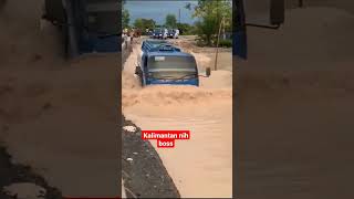 Mobil Terjebak Banjir #shorts #shortsvideo #shortvideo #videoshort #videoviral #fyp