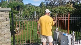 How to Paint a Metal Fence like a Professional DIY