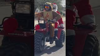 Santa is getting ready! 🎅 #christmas #threewheeler #shorts