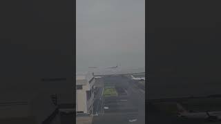 2 Planes land at the same time Tokyo airport #avation #plane #planespotting #airport