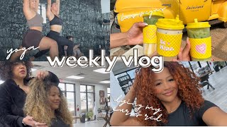 weekly vlog | fitness update, hot yoga, curly hair appt