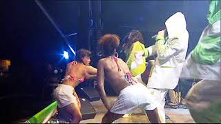 Seeed - Dance Action (Glasto 2005)